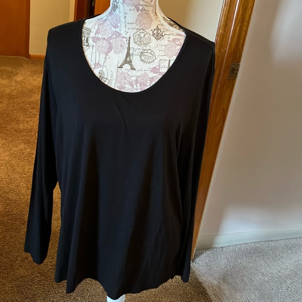 SOMA. BLACK SLEEP SHIRT. SOFT. SIZE XL. NEW WITH TAGS. LONG SLEEVE.